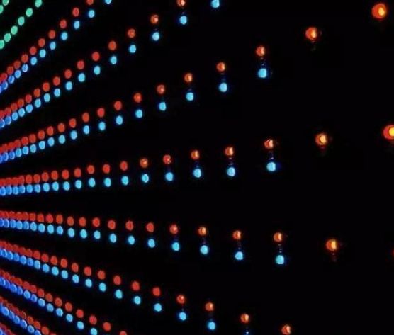 2014年3月27日上午，不朽情缘矿业股份有限公司七届十七次暨2013年度董事会会议在北京盛世南宫文化影视城召开。会议由公司董事长朱胜利主持，公司全体董事出席会议，监事和高管列席会议。